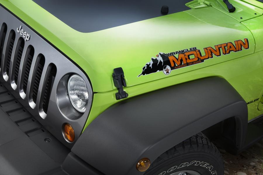  Jeep Wrangler Mountain 2012 года  (фото 7 из 11)